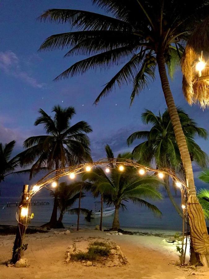 Hotel Luna De Plata Mahahual Exteriör bild