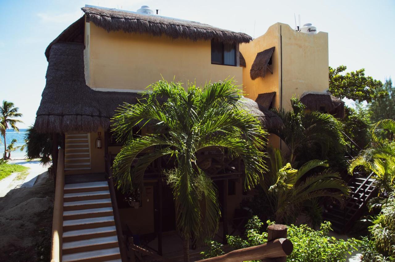 Hotel Luna De Plata Mahahual Exteriör bild