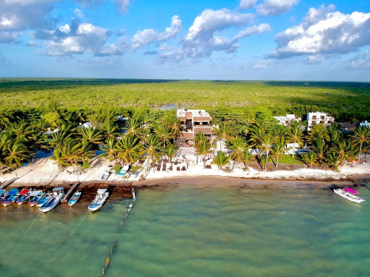 Hotel Luna De Plata Mahahual Exteriör bild