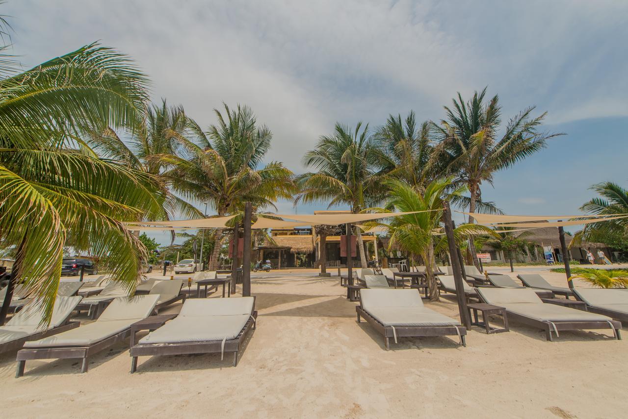 Hotel Luna De Plata Mahahual Exteriör bild