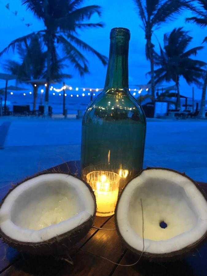 Hotel Luna De Plata Mahahual Exteriör bild